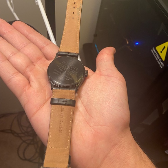 Nixon watch - Picture 4 of 4